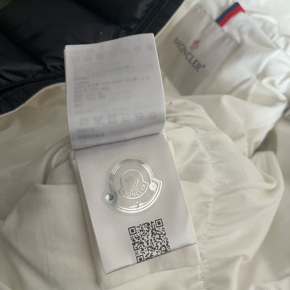 Moncler Enfant Padded Suit - Picture 7 of 9